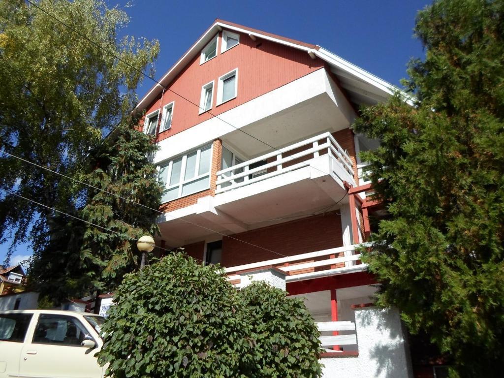 Panorama Vendeghaz Hotel Miskolc Bagian luar foto