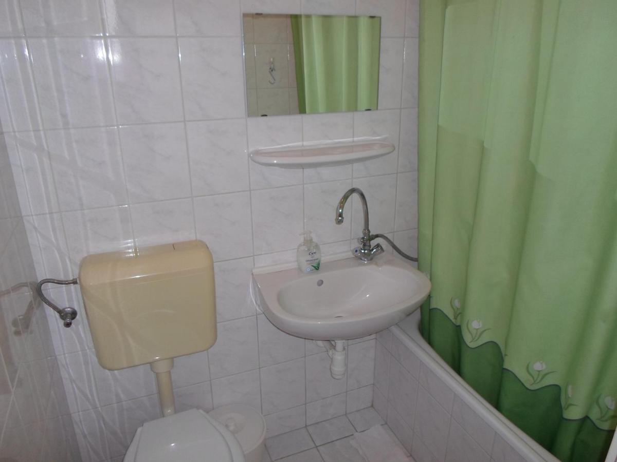 Panorama Vendeghaz Hotel Miskolc Bagian luar foto