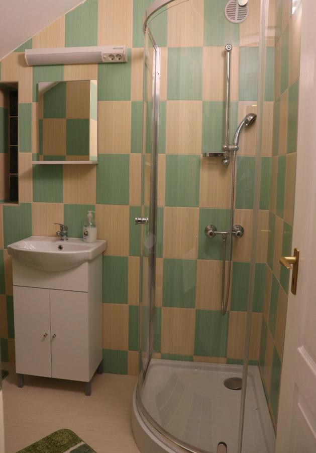 Panorama Vendeghaz Hotel Miskolc Bagian luar foto